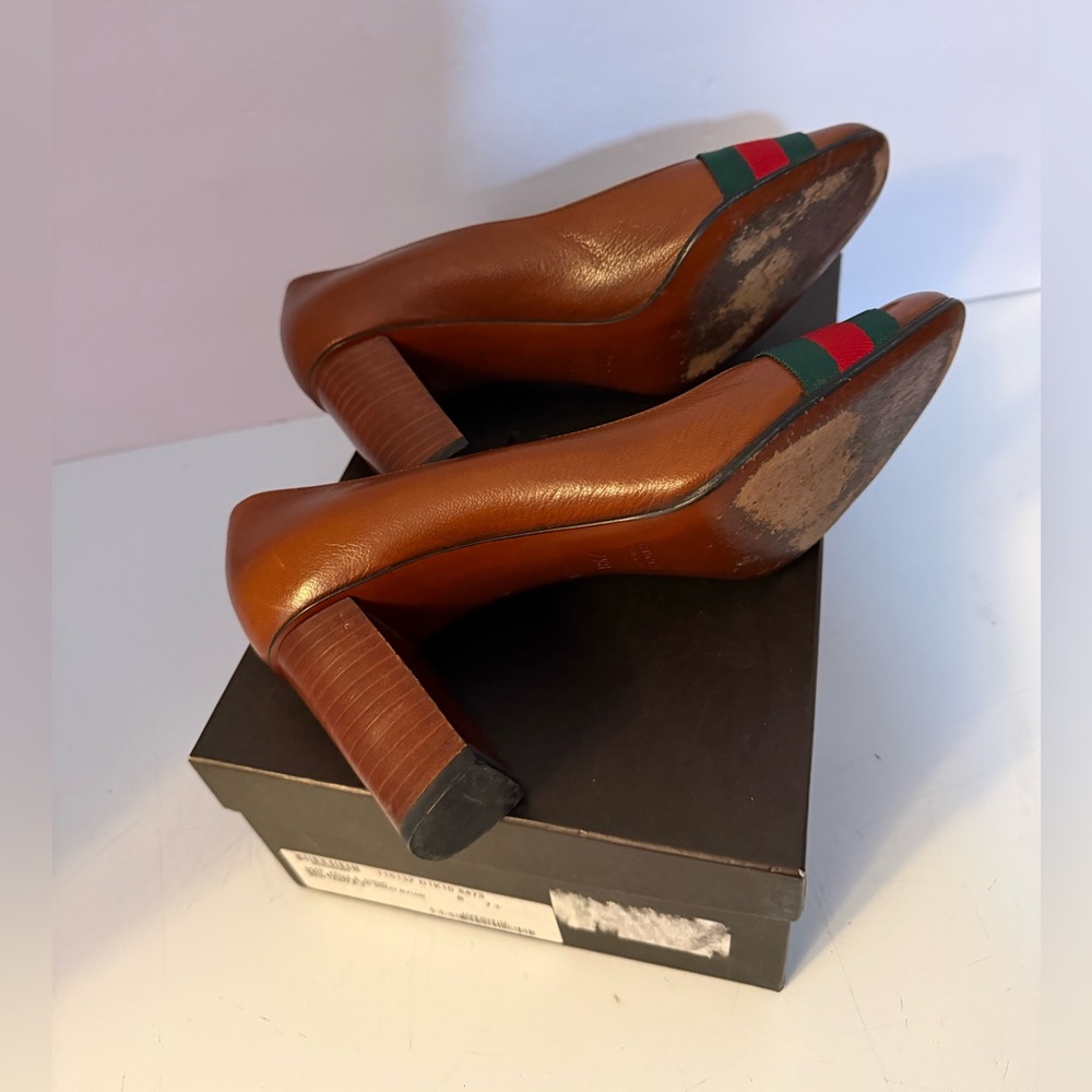 Authentic Vintage Gucci Round Toe Heels - Size 7.5 - Picture 10 of 13